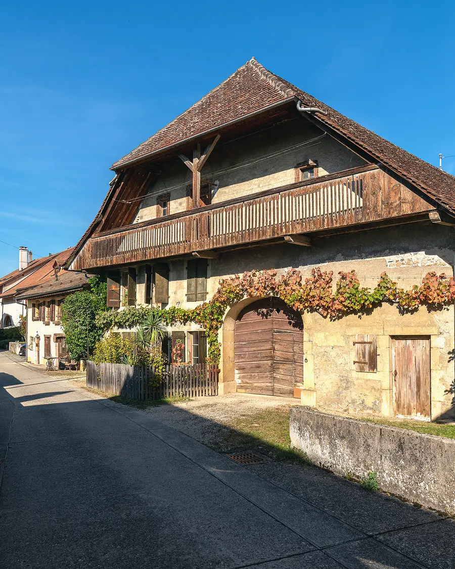 An old farmhouse at Bonvillars, up in the vineyards